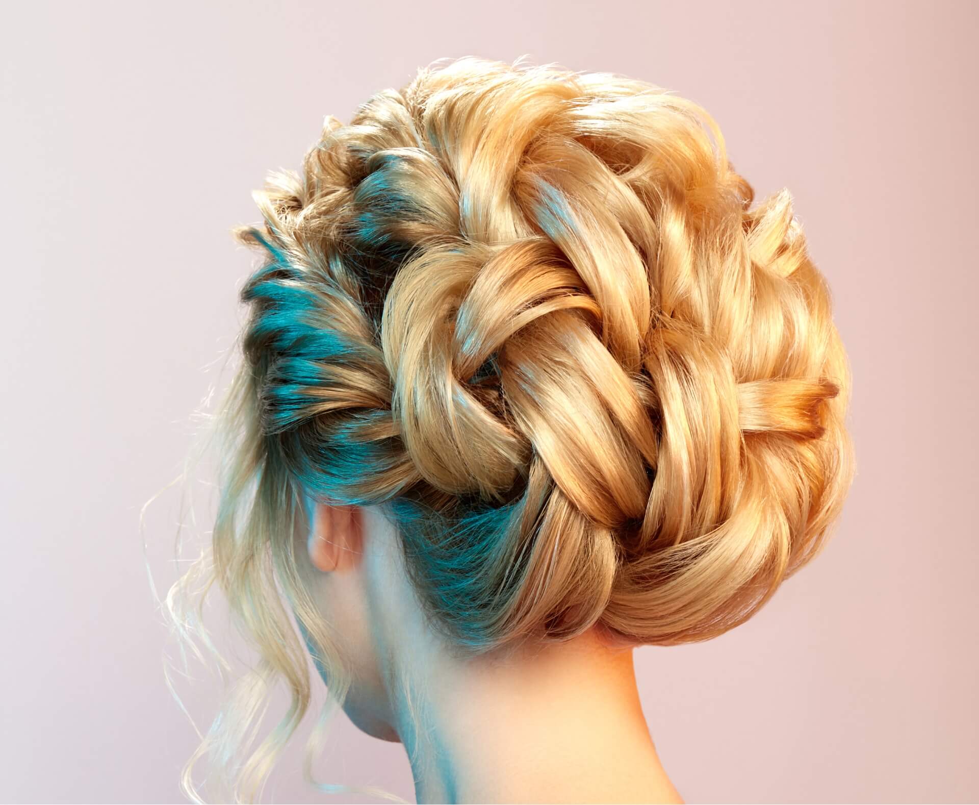 Sesión de Coloración Personalizada y Diseño de Mechas (Balayage, Babylights o Melting)